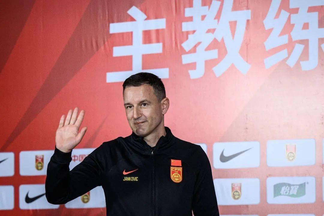 关于神挡杀神：巴塞罗那新季主教练指导大放光彩的信息